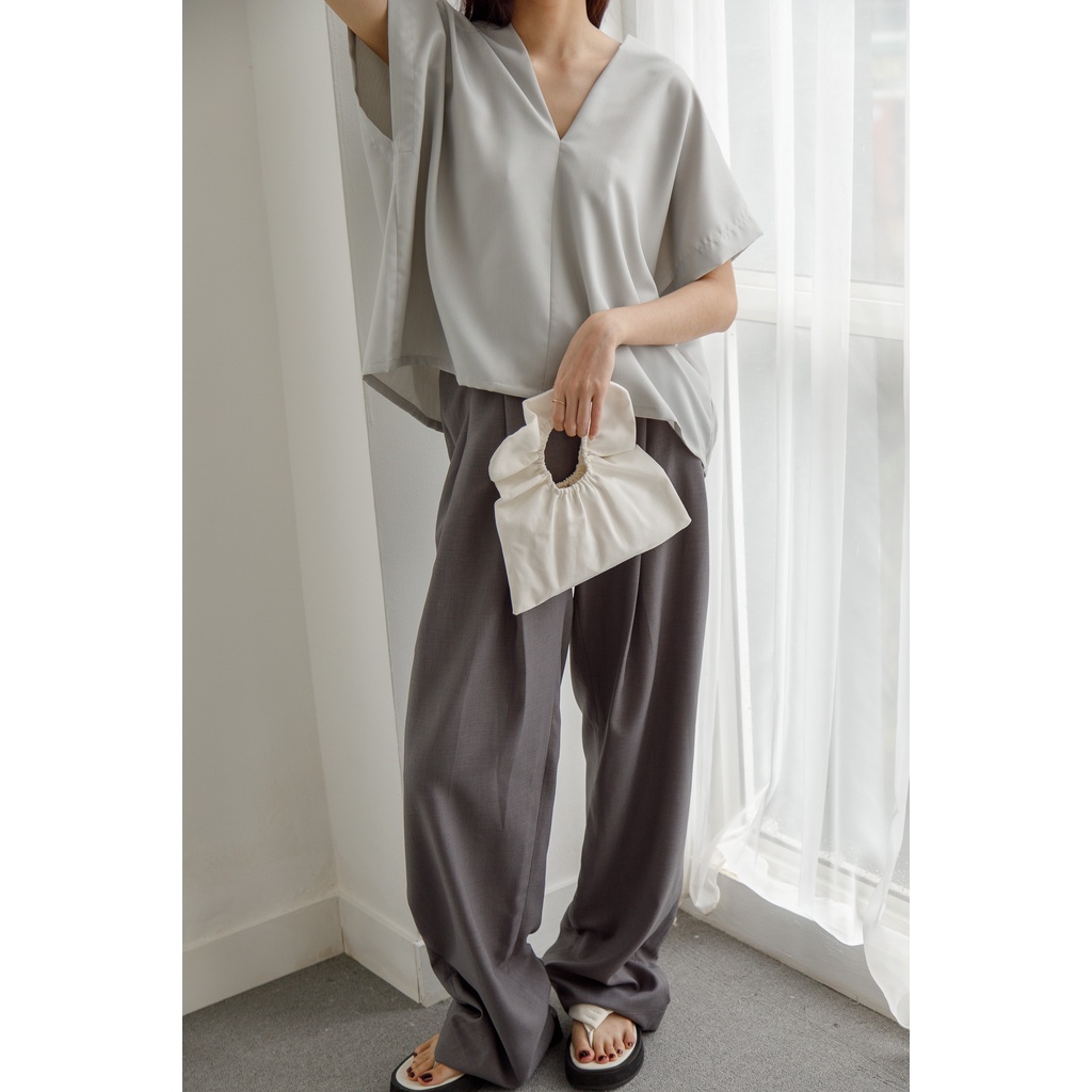 Shopatvelvet - Studio Now Bjorn Top Grey