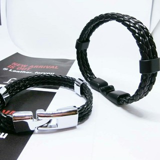 nn_braceletสายรัดข้อมือ RASTACLAT รหัส 069 กำไลข้อมือหนังถักสามเส้นรวบ โทนสีดำ งานดี ดูเรียบหรูค่ะ