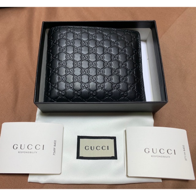 กระเป๋าตัง Gucci wallet men กุชชี่ มือ2ใช้งาน3เดือน กล่อง+ถุงกระดาษ+ถุงผ้า+การ์ด อุปกรณ์ครบ สภาพ90%
