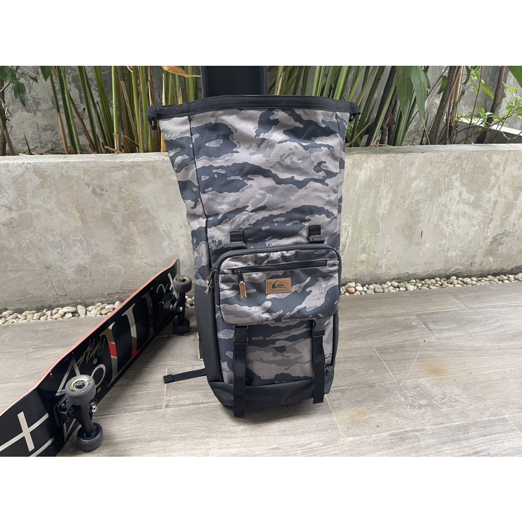 กระเป๋าเป้ Quiksilver Sea Stash Plus 35L Large Wet/Dry RollTop Surf