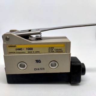 Limit switch OMRON D4MC-1000