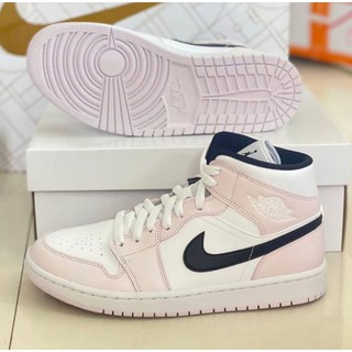 Nike Air Jordan 1 Mid barely rose**สอบถามไซส์ก่อนสั่งซื้อทุกครั้งนะครับ**