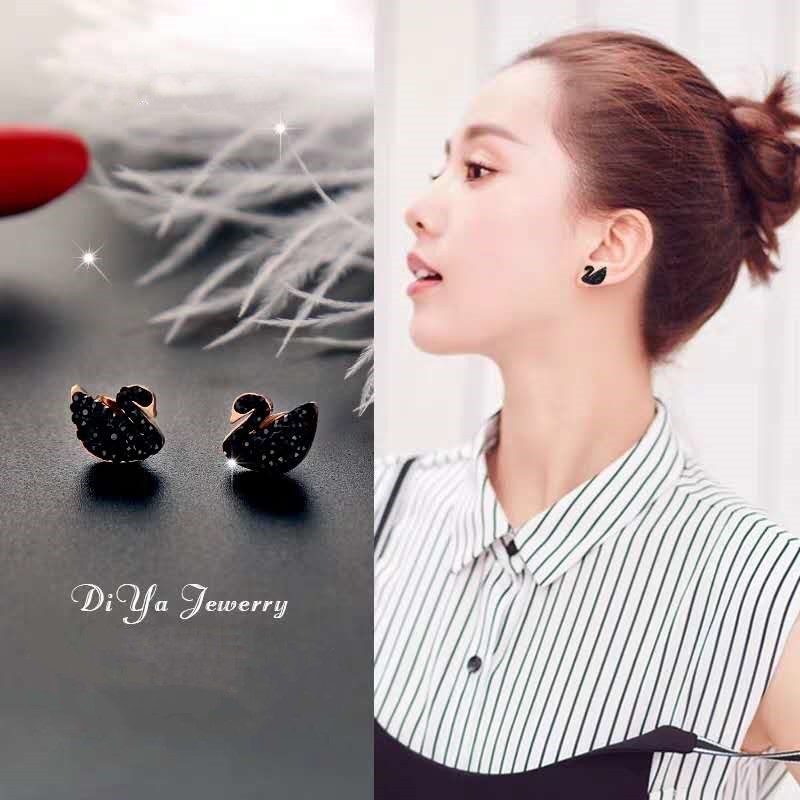 ต่างหูแฟชั่นสำหรับผู้หญิง / หลายสไตล์ / ต่างหู Ce