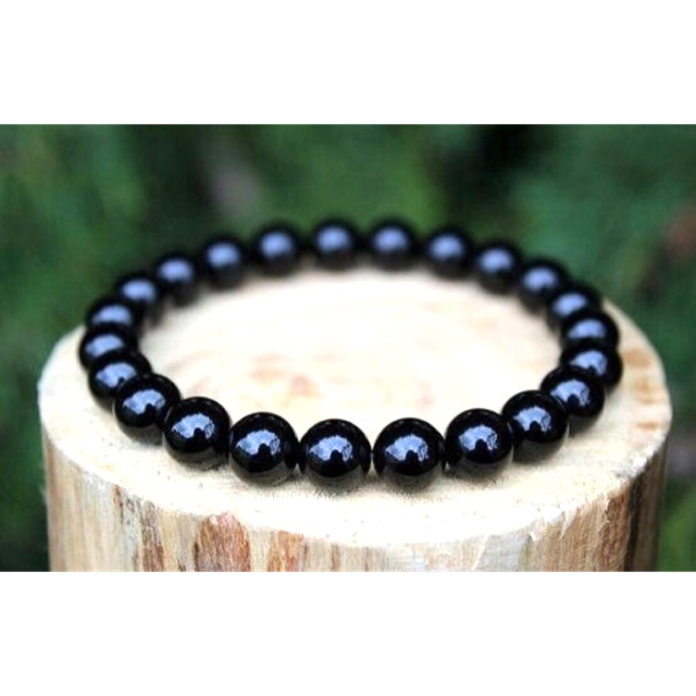 นิลเงา Onyx 8&10มิล แพ็คละ8เม็ด หินขจัดปัญหา ทำเครื่องประดับสวยงาม