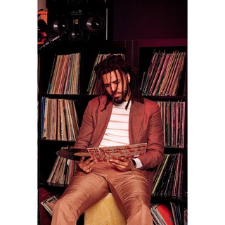 โปสเตอร์J. Cole  PosterJ. Cole เจ.โคล วอลเปเปอร์ ตกแต่งผนัง วงดนตรี  Hiphop ฮิปฮอป rapper แร็ปเปอร์ โปสเตอร์ฮิปฮอป