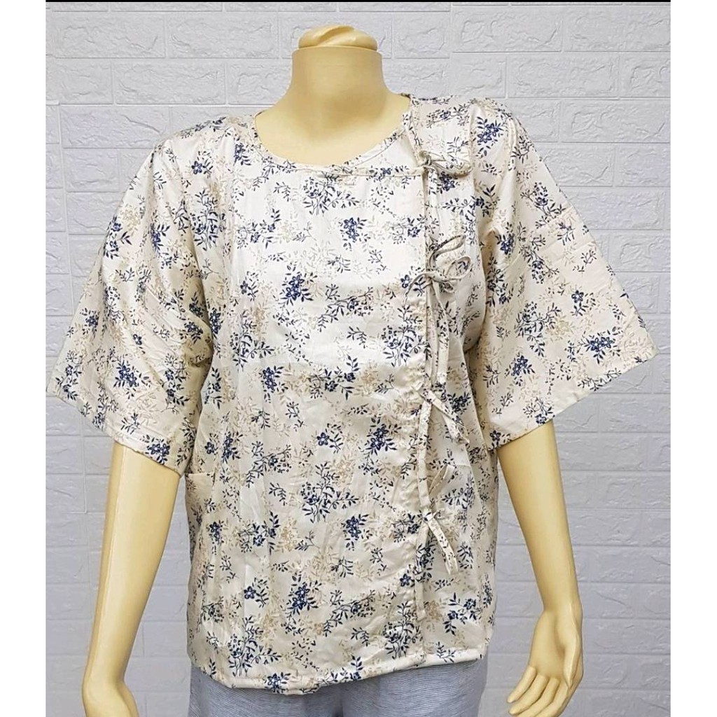 ใส่แล้วไม่เหมือนผู้ป่วย เสื้อผู้ป่วย คอกลม  อก 48 นิ้ว มีลายให้เลือกเยอะ งานไทย ต้องการใหญ่หรือเล็กกว่านี้ ทัก chat นะคะ