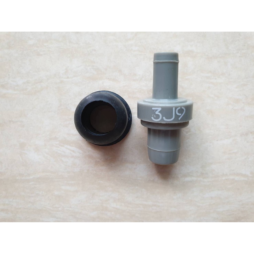 วาล์วหายใจ+ยางรอง TOYOTA AE100,4AFE,1JZ,2JZSOLUNA ตัวตรง ไต้หวัน ราคาตัวละ 65 บาท
