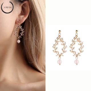 ต่างหูใบไม้รุ่นห้อยออกแบบพู่ห้อยยาวกลวง Stud Earrings