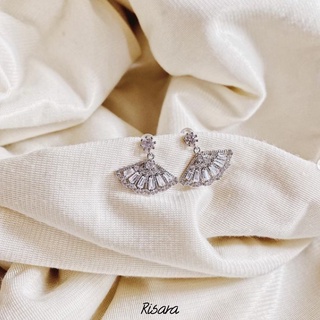 Risara Lyn Blow Earrings ต่างหูพัด ต่างหูห้อย ต่างหูหยดน้ำ ต่างหูคริสตัล ต่างหูมินิมอล ต่างหูน่าร