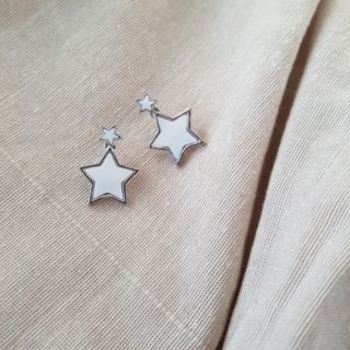 White star earrings