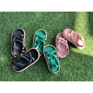 รองเท้าสำหรับเด็กพร้อมส่ง99บาท