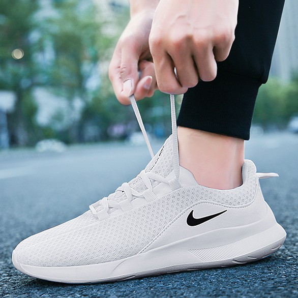 nike viale all white