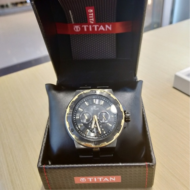 นาฬิกา Titan ของแท้มือหนึ่ง