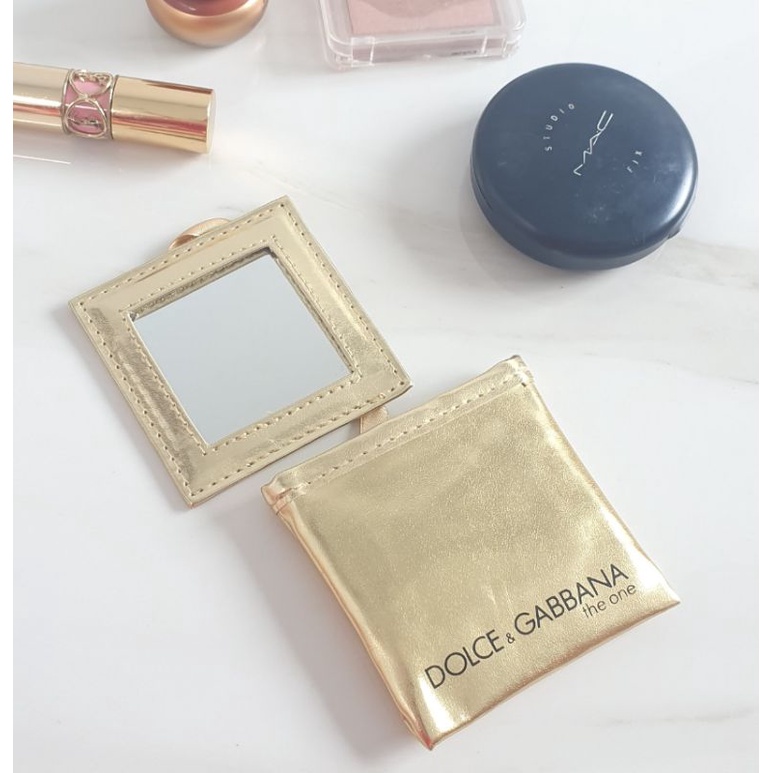 กระจกขนาดเล็ก กระจกแต่งหน้าขนาดเล็ก dolce gabana ของขวัญ