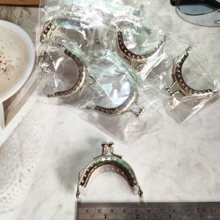 ปิ้กแป้กโค้ง/เงิน/ปากกระเป๋าปิ้กแป้ก/งานhandmade