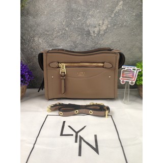 LYN HONORE S BAG รุ่นใหม่สะพายครอสบอดี้ได้น่ารักมากๆ