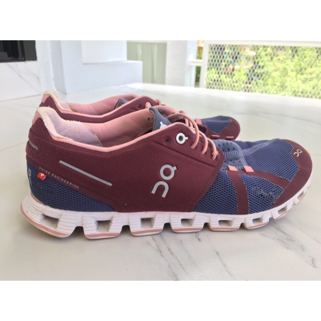 On cloud มือสอง สภาพดี