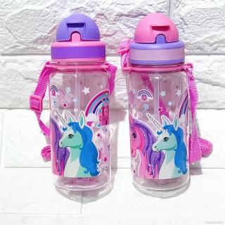 (superseller) ขวดน้ําลายการ์ตูน sippy cup พร้อมสายคล้องไหล่สําหรับเด็ก