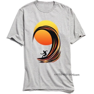 เสื้อยืดผ้าฝ้าย เสื้อยืดแขนสั้น พิมพ์ลาย Surfer On Fire Crazy สําหรับผู้ชาย