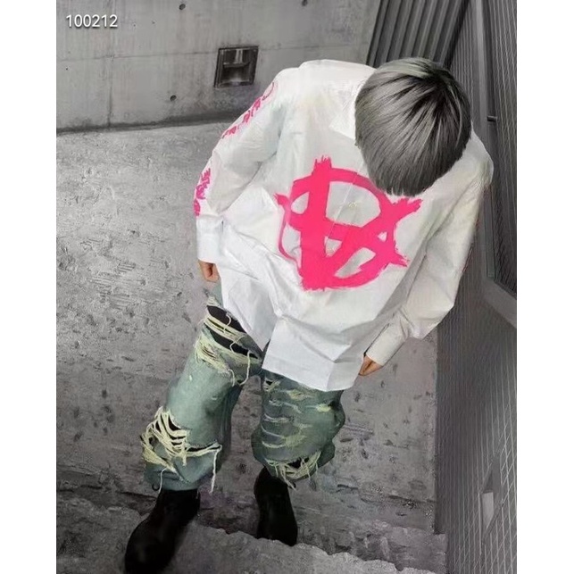 เสื้อเชิ้ตแฟชั่นผู้ชายVetements