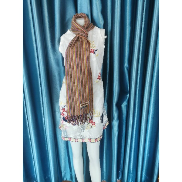 ผ้าพันคอ​ Guy laroche​ Paris