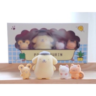 โมเดลเนื้อกำมะหยี่ Figure Pompompurin เซต 4 ตัว ขนาด 1.5 และ 2.5 นิ้ว   สำหรับแต่งโต๊ะหนังสือ ตั้งโชว์ น่ารัก