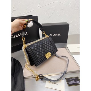 chanel boy size 10" งานสวย งานหนังดีมาก ปั๊มทุกจุด อุปกรณ์ กล่อง ถุงผ้า ใบเสร็จครบ