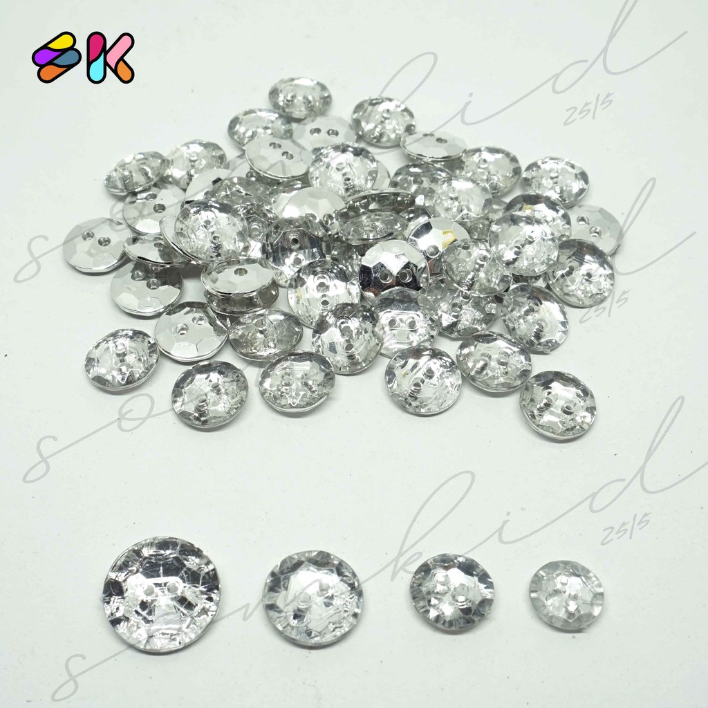 somkid กระดุมเพชรเงา size11mm(18L), 13mm(20L), 15mm(24L), 17mm(28L) วงกลม 2 รู เนื้อพลาสติก แซ็กเครื่องได้