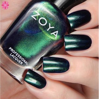 พร้อมส่ง ยาทาเล็บ Zoya สี Olivera   โทนน้ำเงินเข้ม สีจะเปลี่ยนเหลือบตามแสงและมุมเป็นออกเขียวและม่วง อย่างล้ำ แท้ 💯%