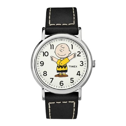 TM W20 TIMEX X PEANUTS CHARL TW2T60900 นาฬิกาข้อมือผู้ชายและผู้หญิง ฿3,900 (ราคาเต็ม ฿5,900)