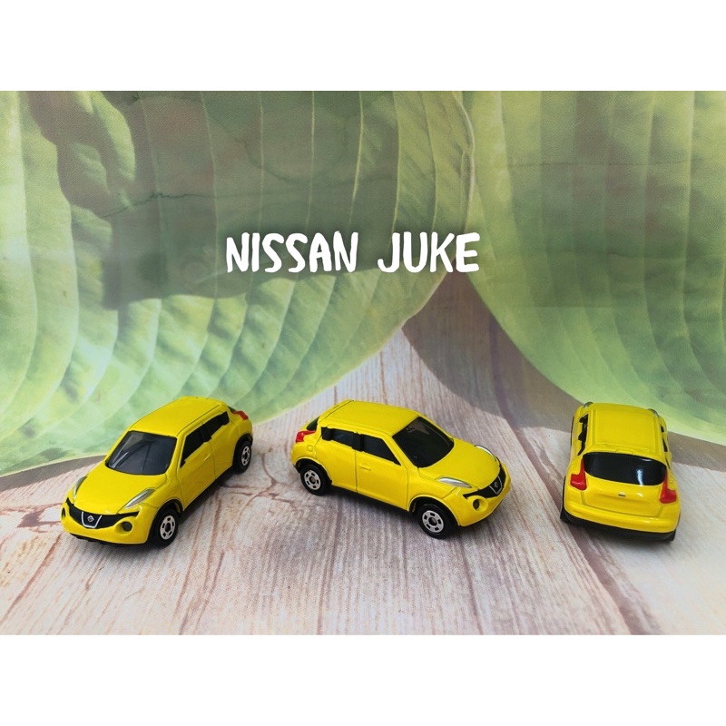 Tomica Nissan Juke สีเหลือง