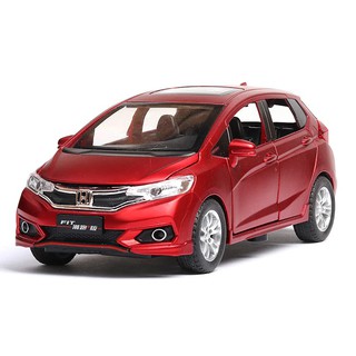 โมเดลรถยนต์ HONDA FIT (JAZZ) 5 ประตู ทำจากเหล็ก สัดส่วน 1:32 ประตูซ้ายขวา และฝากระโปรงเปิดได้ มีเสียง มีไฟ ล้อฟรีวิ่งได้