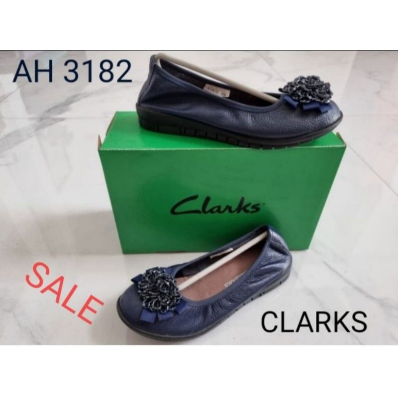 Clarks รองเท้าผู้หญิง หนังแท้ 100% AH 3182