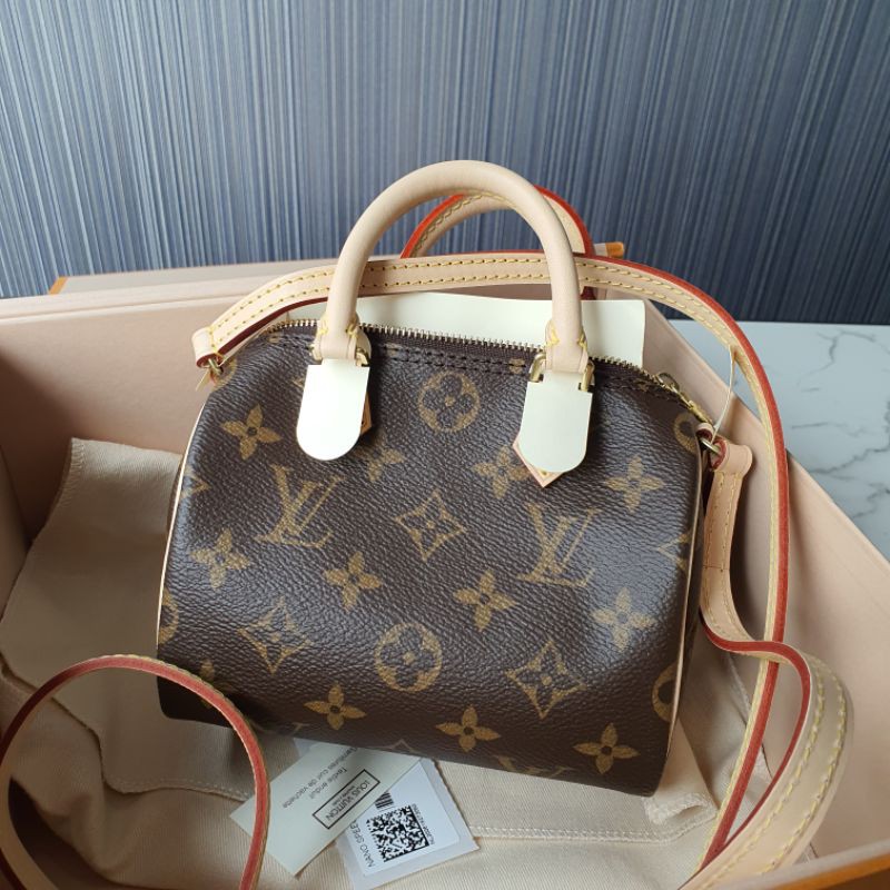 louis vuitton speedy nano