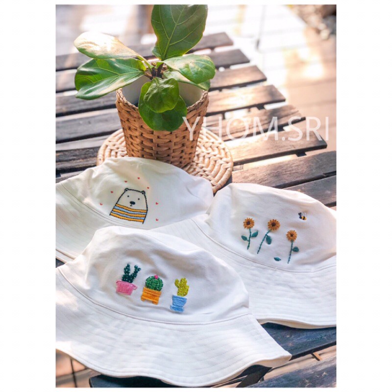 หมวกบัคเก็ตปักลาย งาน Handmade