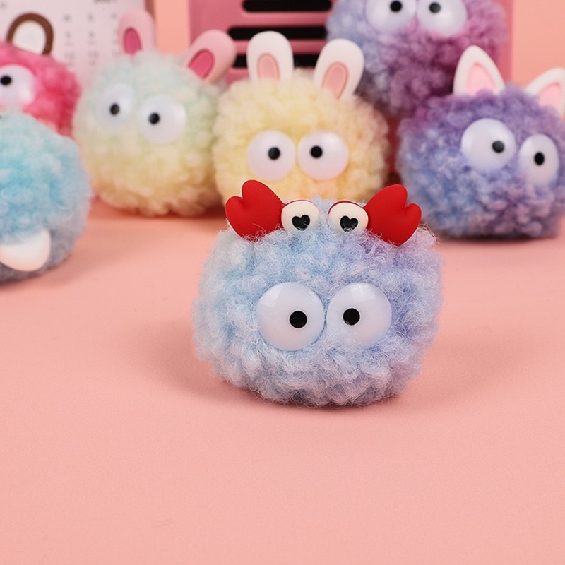 🔥พร้อมส่ง🔥จิ๊บบิทตัวติดรองเท้า Jibbitz shoes  🌈ปอมปอม ขนฟู ตกแต่งลายน่ารักๆ สามารถติดรองเท้ามีรูทุกชนิด (ราคาต่อ 1 ชิ้น) - รูปที่ 3