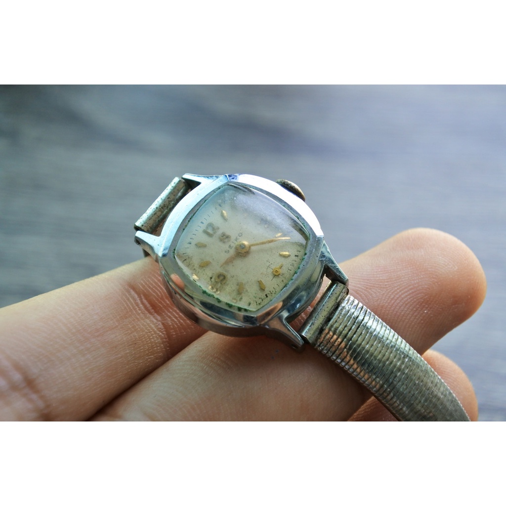 นาฬิกา Vintage มือสองญี่ปุ่น Seiko S Mark  ระบบ ไขลาน very old 1950 gold Dial  22mm