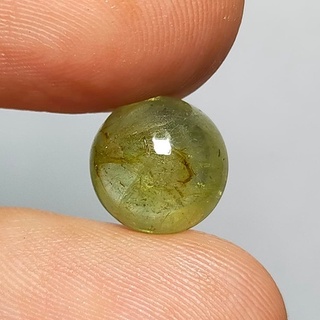 พลอย แซฟไฟร์ ธรรมชาติ แท้ ( Natural Yellow Green Sapphire ) หนัก 5.61 กะรัต