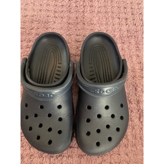 รองเท้าลำลองcrocs มือ2