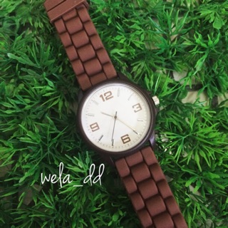 brown watch