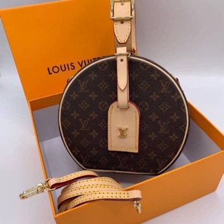 Louis Vuitton กระเป๋าแบรนด์เนม