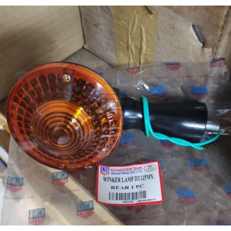 ไฟเลี้ยวหลัง Suzuki dt125