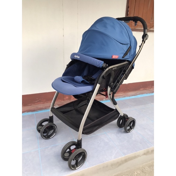 Aprica Optia รถเข็นเด็กมือสอง สภาพดี รุ่นใหม่ ชนช็อป #aprica #รถเข็น #stroller พร้อมใช้