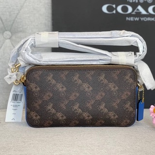 👑ผ่อน0%~แท้100%👑c8476 กระเป๋าสะพาย Coach Kira Crossbody With Horse And Carriage Print