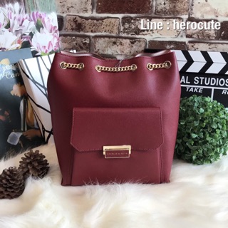 CHARLES &amp; KEITH DRAWSTRING SHOULDER BAG ส่งฟรีEMS