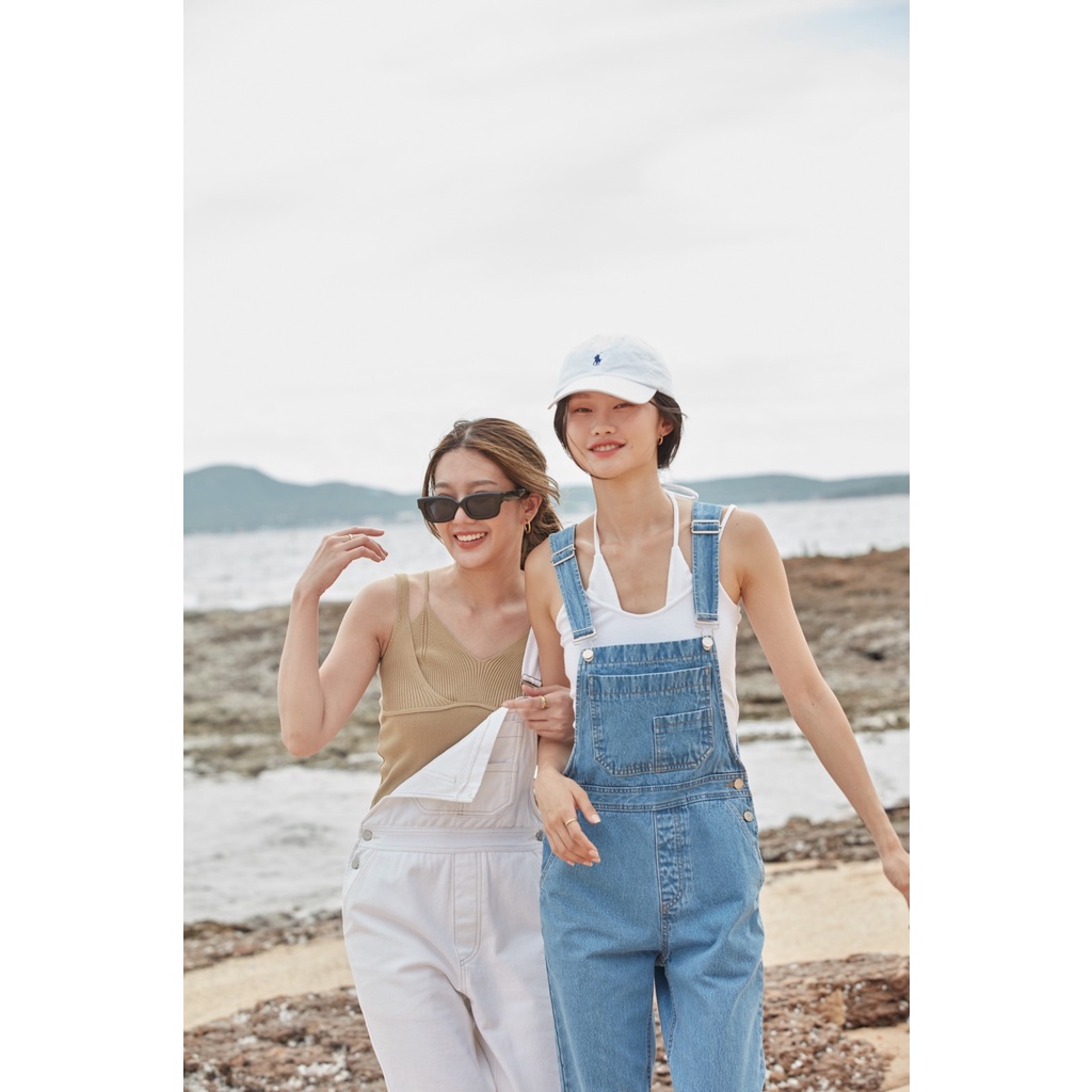 Sis Mario denim overalls - ชุดเอี๊ยมยีนส์ยีนส์ ขายาว สียีนส์ฟ้าและสีขาว