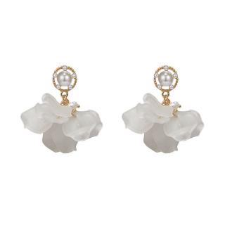 【Ready Stock】Korean French Elegance Simple Holiday Flower Pearl Petal Pendant Earrings