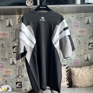 B บีบี Balen บาเลน Tracksuit oversized Tshirt met colourblocking Sporty B (ต้องการรุ่นและขนาดไหนสามารถแชทสั่งได้)