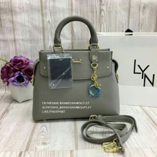 New arrival. LYN CHELSEA M BAG 2017แท้💯outlet
พร้อมส่งรุ่นใหม่ล่าสุดค่ะ. สวยหรู ดูดีมากๆค่ะ!!!