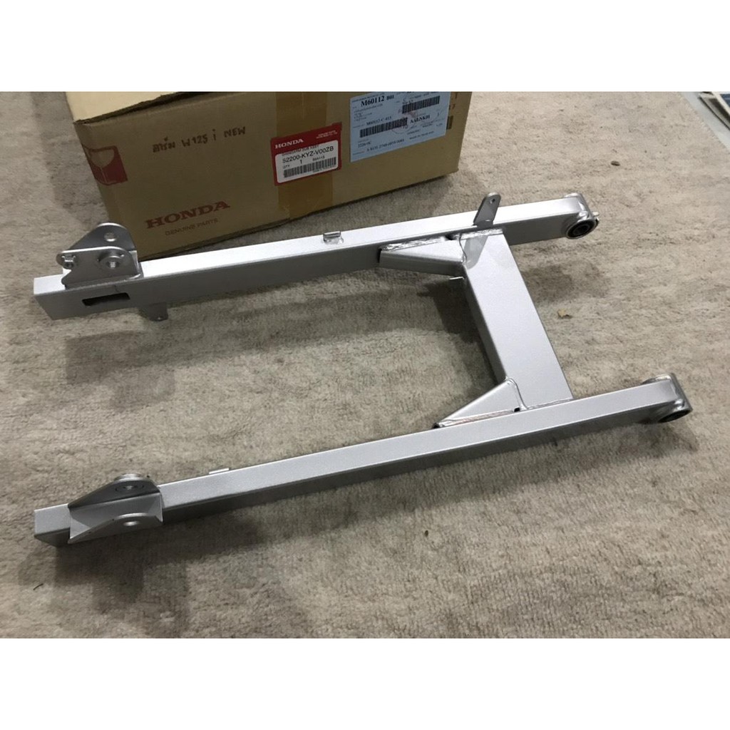 Honda สวิงอาร์ม Wave125i-NEW(2012-2017) (ปลาวาฬ)แท้HONDA100% ( 52200-KYZ-V00ZB )